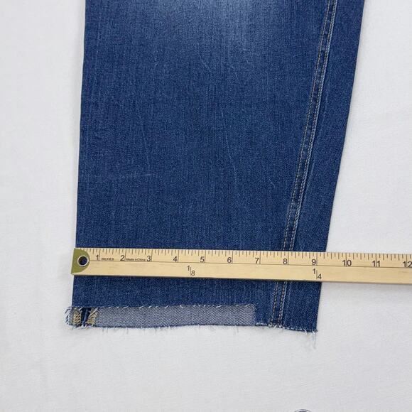 Old Navy Plus Women's Sky High Straight Jean Size 26 3X Med Blue Distressed - Picture 15 of 15